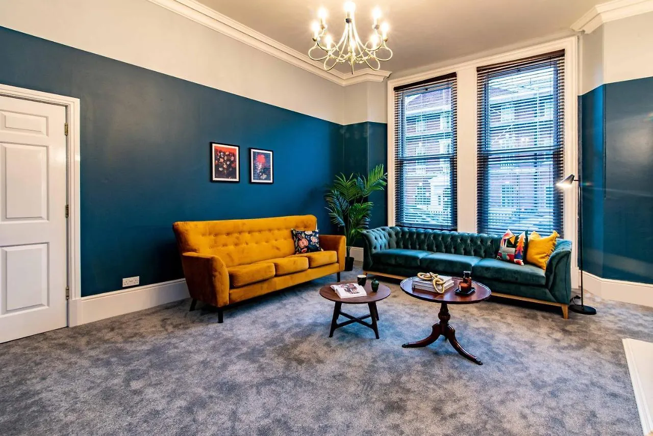 Vakantiehuis St Johns, Wakefield - Self Check In & Free Parking Villa Verenigd Koninkrijk